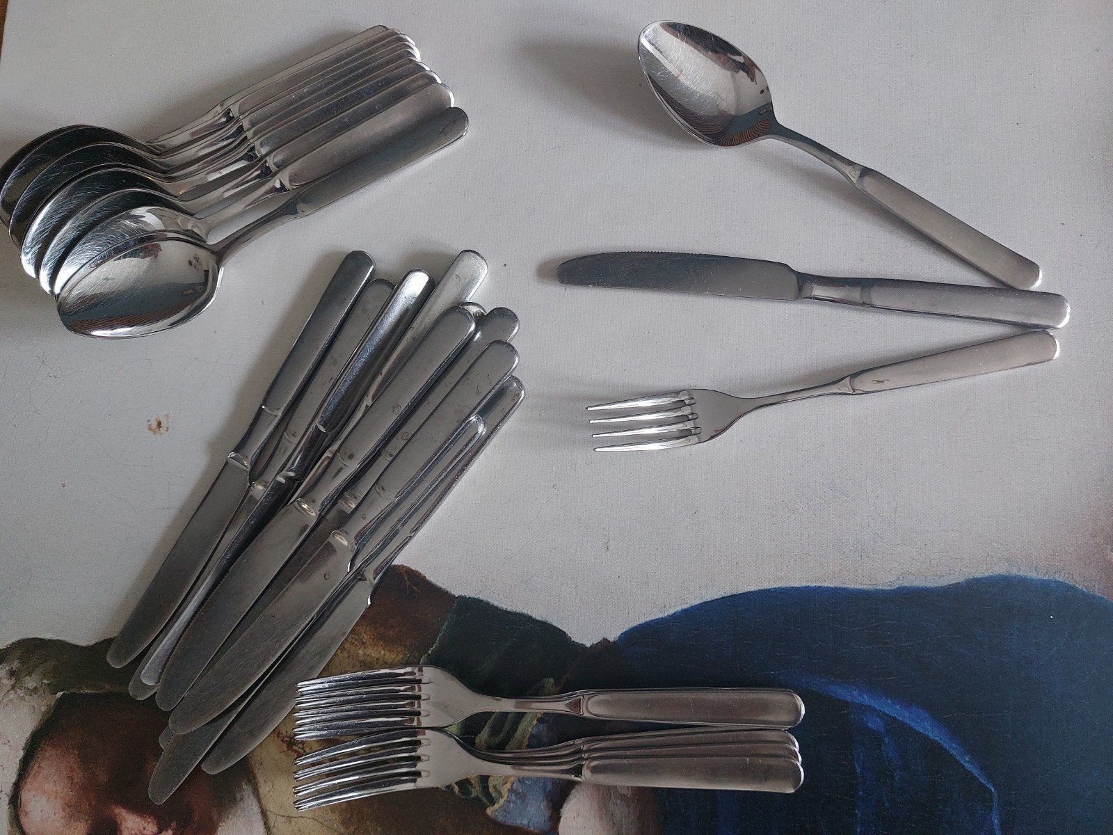 Servies en bestek t.e.a.b, Huis en Inrichting, Keuken | Servies, Ophalen, Gebruikt, Bord(en), Overige stijlen