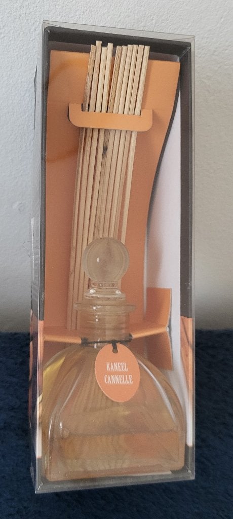 heerlijke kamerparfum geurstokjes kaneel NIEUW 100ml, Verzenden, Nieuw, Overige materialen