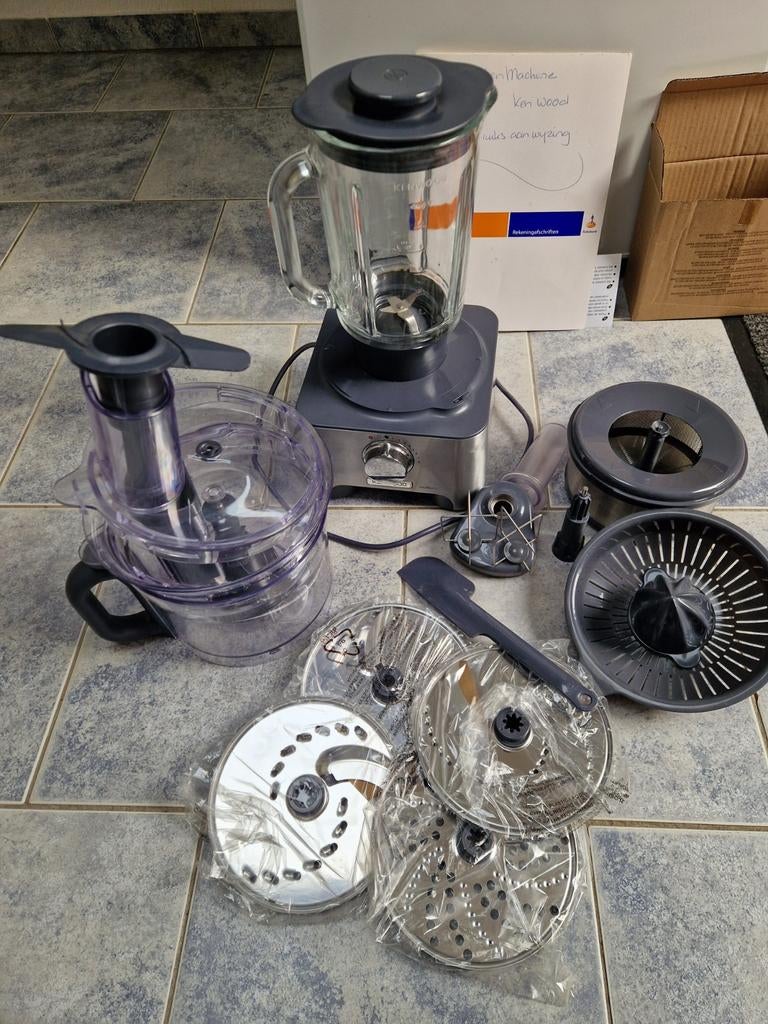 Nieuwe Kenwood set., 4 liter of meer, Ophalen, Nieuw, 3 snelheden of meer
