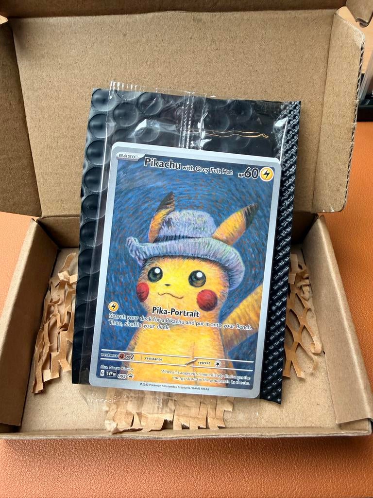 Pikachu with Grey Felt Hat Pokémon Kaart - Nieuw, Ophalen of Verzenden, Nieuw, Losse kaart