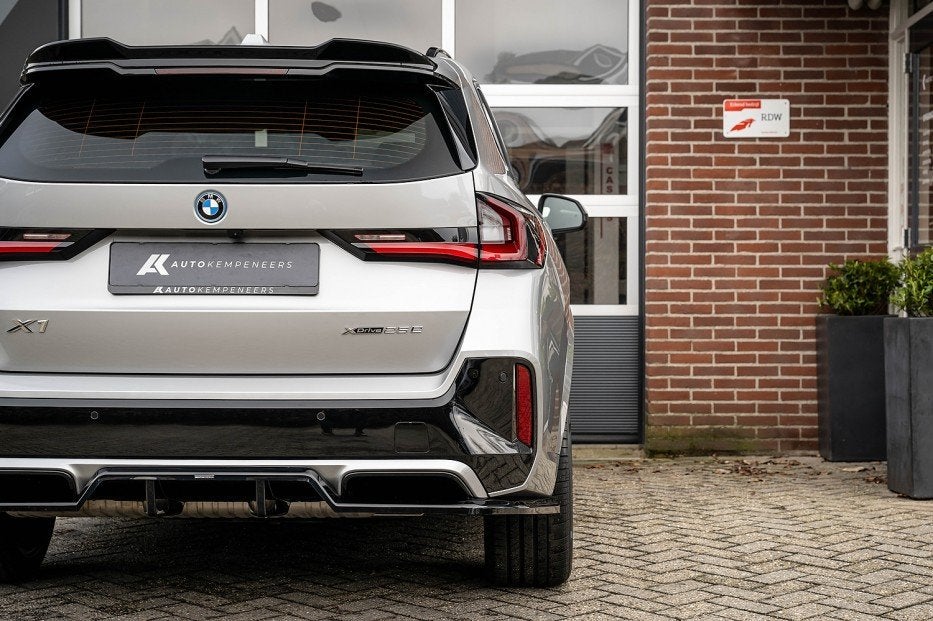 BMW X1 xDrive25e M Sport | Panorama | Maxton | Shadow | ACC, Auto's, BMW, Gebruikt, Alcantara, Bedrijf, Vierwielaandrijving