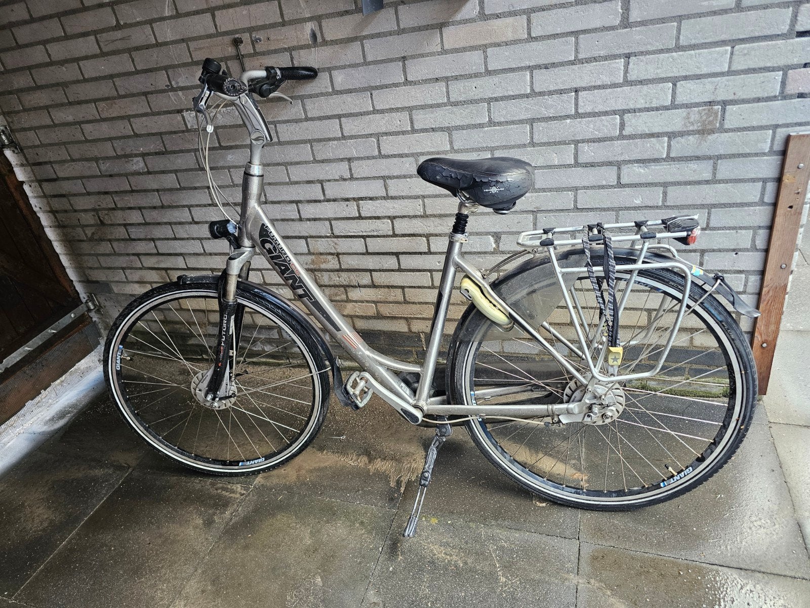 Giant damesfiets framemaat M, Versnellingen, Schijfrem, 53 tot 56 cm, Gebruikt