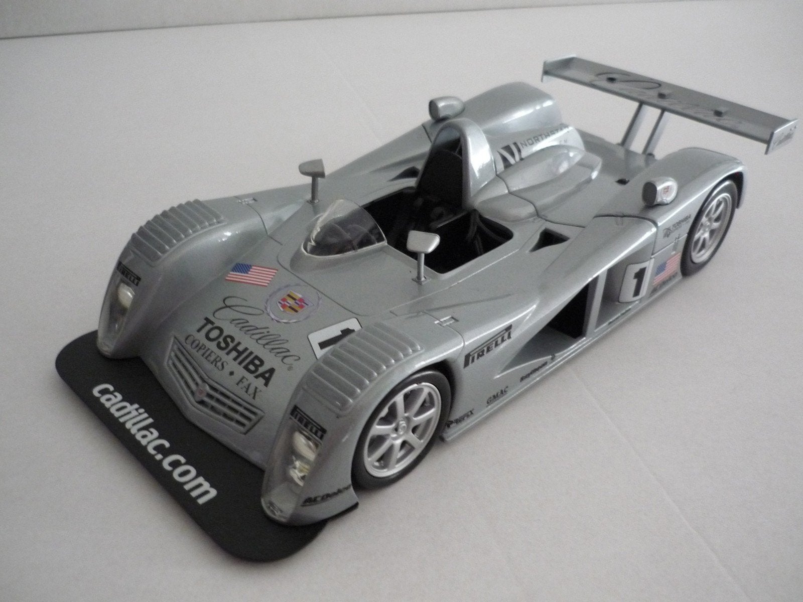 Schaalmodel 1:18 Le Mans Cadillac, Hobby en Vrije tijd, Modelauto's | 1:18, Ophalen of Verzenden, Hot Wheels