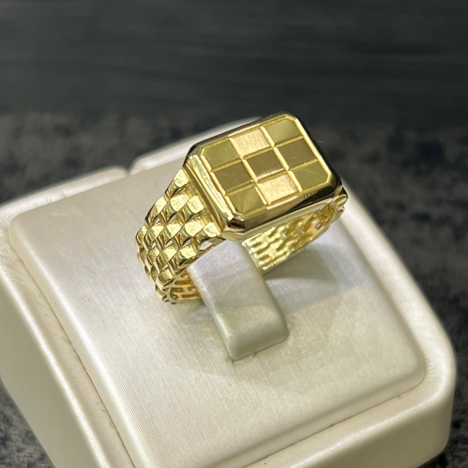 14 karaats gouden zegelring vierhoek model, Ophalen of Verzenden, Nieuw, Goud, Heer