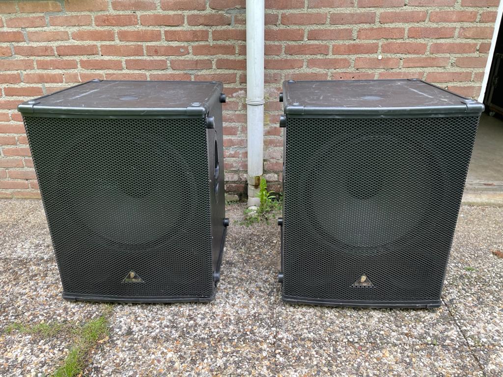Behringer B1800X Pro Subwoofers met hoezen, Audio, Tv en Foto, Luidsprekers, Gebruikt, Subwoofer, 120 watt of meer, Ophalen