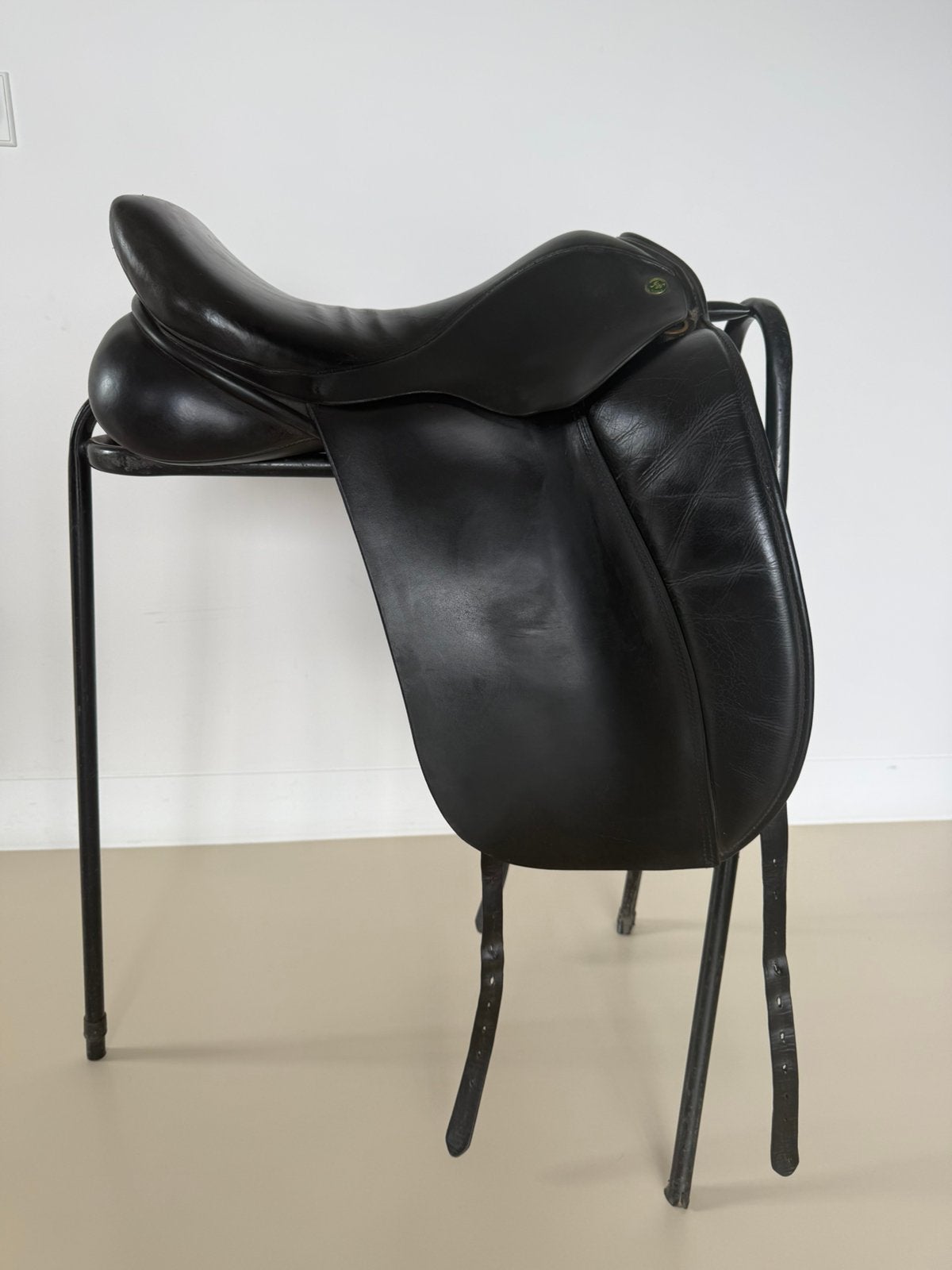 Dressuur zadel Hulsebos 17,5 inch, Dieren en Toebehoren, Ophalen of Verzenden, Gebruikt, Dressuur