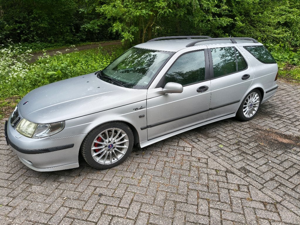 Saab 9.5 3.0t Autom 200 pk full option youngtimer NAP APK, Auto's, Saab, 1800 kg, Leder, Stationwagon, Grijs