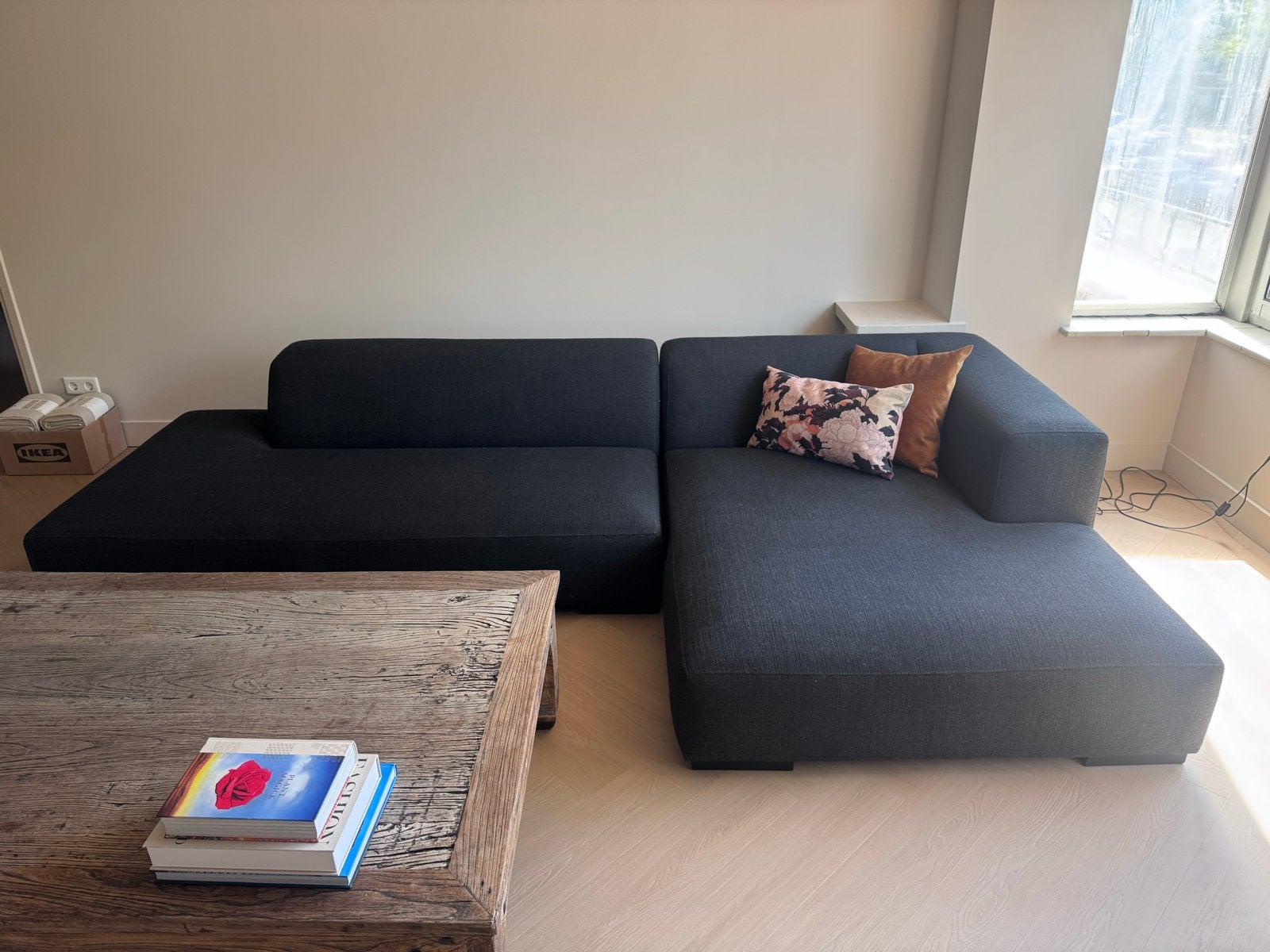 Moderne Koozo Hoekbank - Antraciet Stof, Huis en Inrichting, Banken | Bankstellen, Ophalen, Hoekbank, 300 cm of meer, Zo goed als nieuw