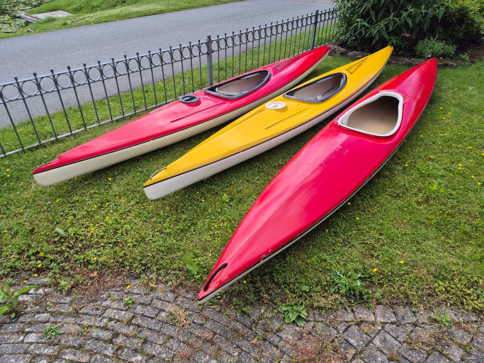 Kanoset met 3 kano's, peddels en dakdragers, Watersport en Boten, Ophalen, Gebruikt, 1-persoons