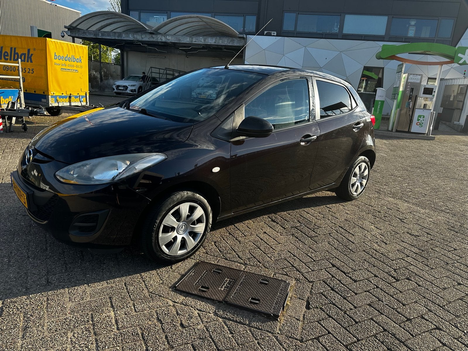 Mazda 2 1.3 Bifuel 75pk 5D 2012 Bruin lpg, Auto's, Voorwielaandrijving, 15 km/l, 74 pk, 31 €/maand