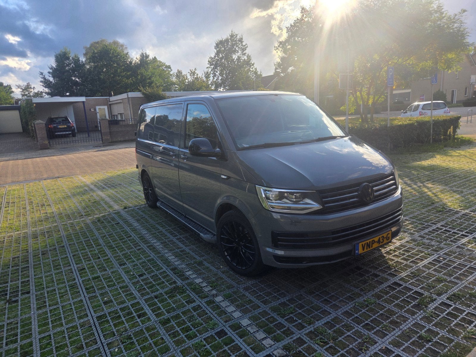 Volkswagen Transporter T6  2015 Grijs, Euro 5, Zwart, 4 cilinders, Volkswagen