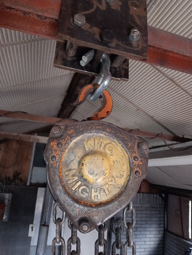 Sneltakel 500kg incl.hangconstr.+ketting+losse kettingen, Ophalen, Gebruikt, Handmatig