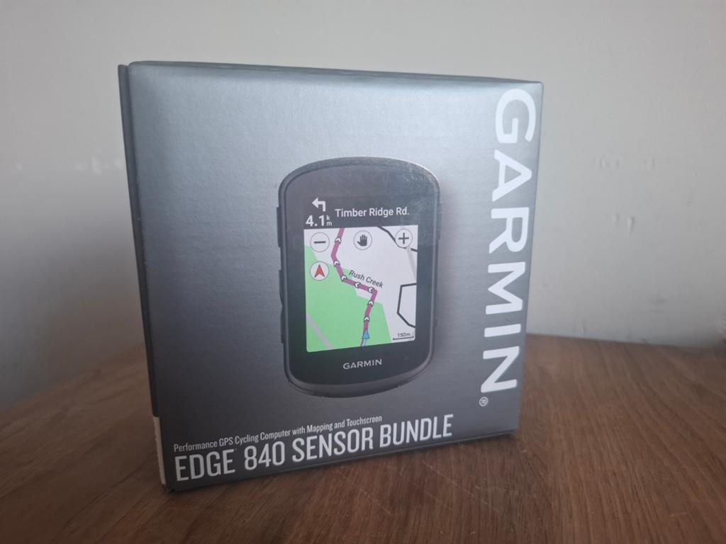 Garmin Edge 840 Sensor Bundle, Fietsen en Brommers, Fietsaccessoires | Fietscomputers, Ophalen of Verzenden, Draadloos, Nieuw