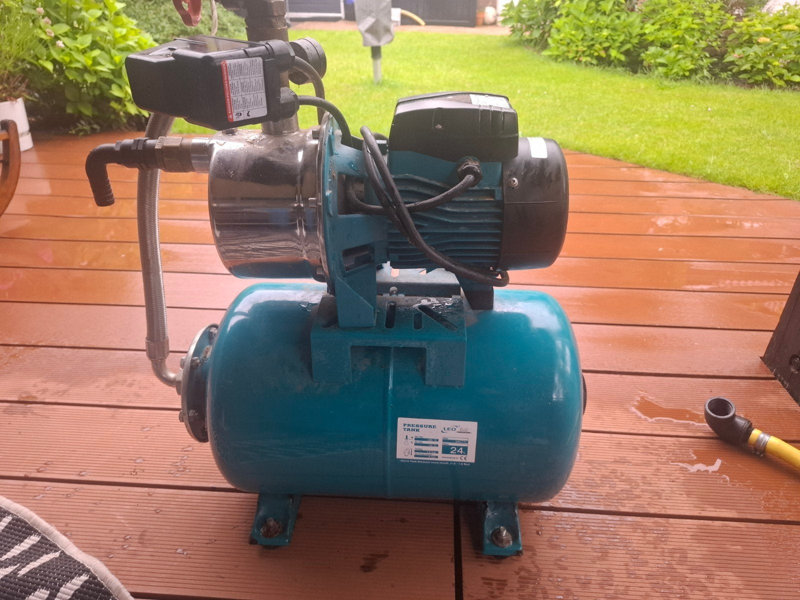 LEO zelfaanzuigende hydrofoor, rvs, type AJm75S, 230 V, 0,75, Ophalen of Verzenden, Zo goed als nieuw, Elektrisch, Hydrofoorpomp