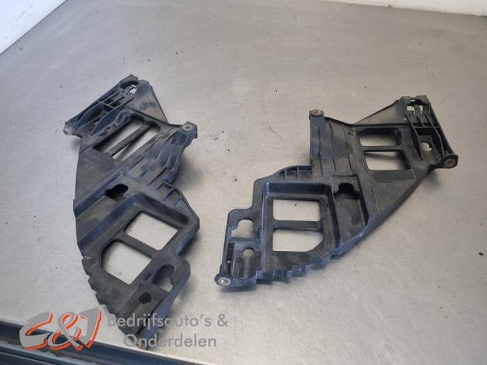 Koplampframe rechts van een Volkswagen Golf, Gebruikt, -, -, Ophalen of Verzenden