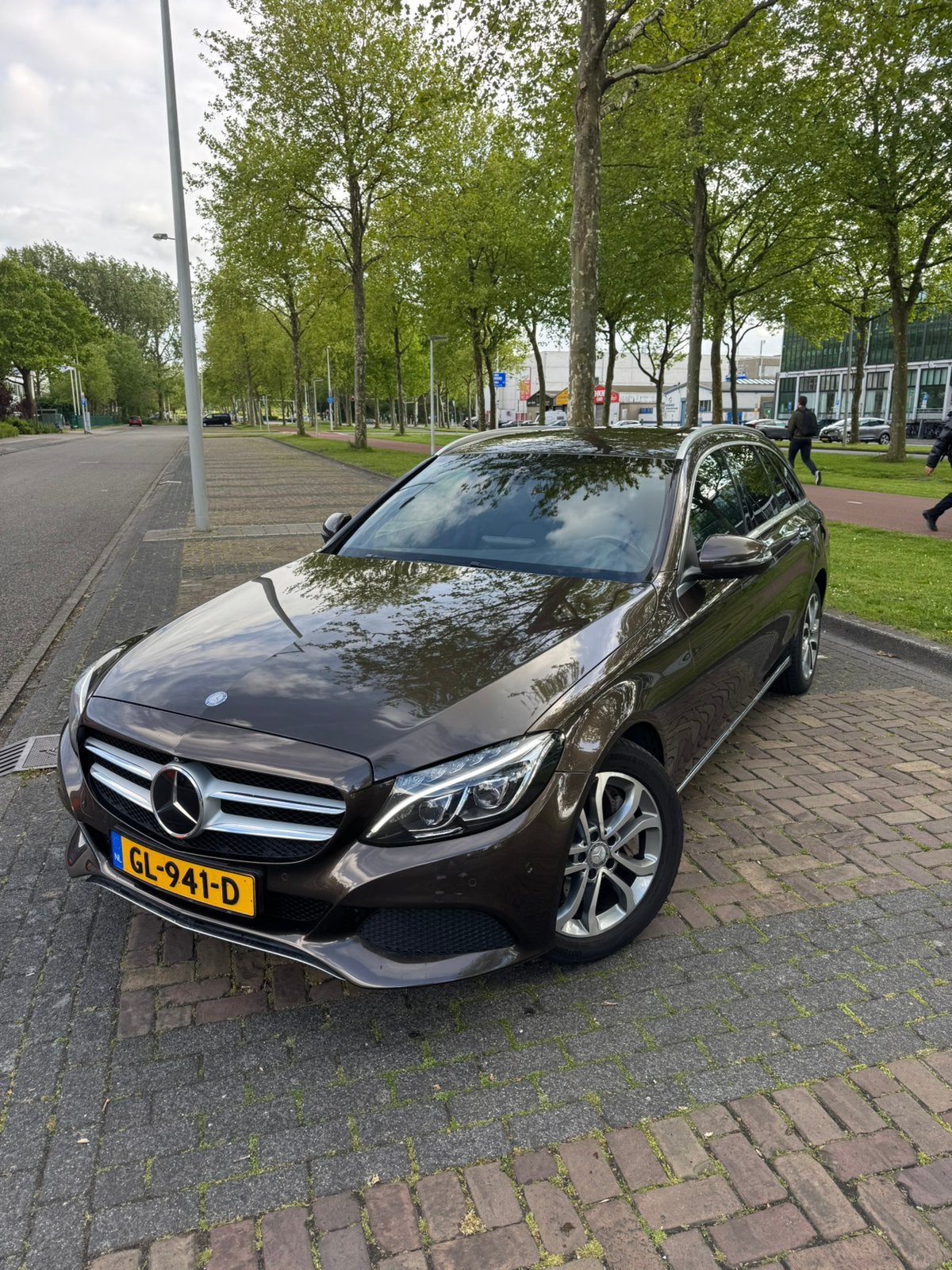 Mercedes-Benz C-Klasse C350 e Plug-in Hybrid 279pk 7G-TRONIC, Auto's, Mercedes-Benz, Automaat, Achterwielaandrijving, Bruin, Leder en Stof