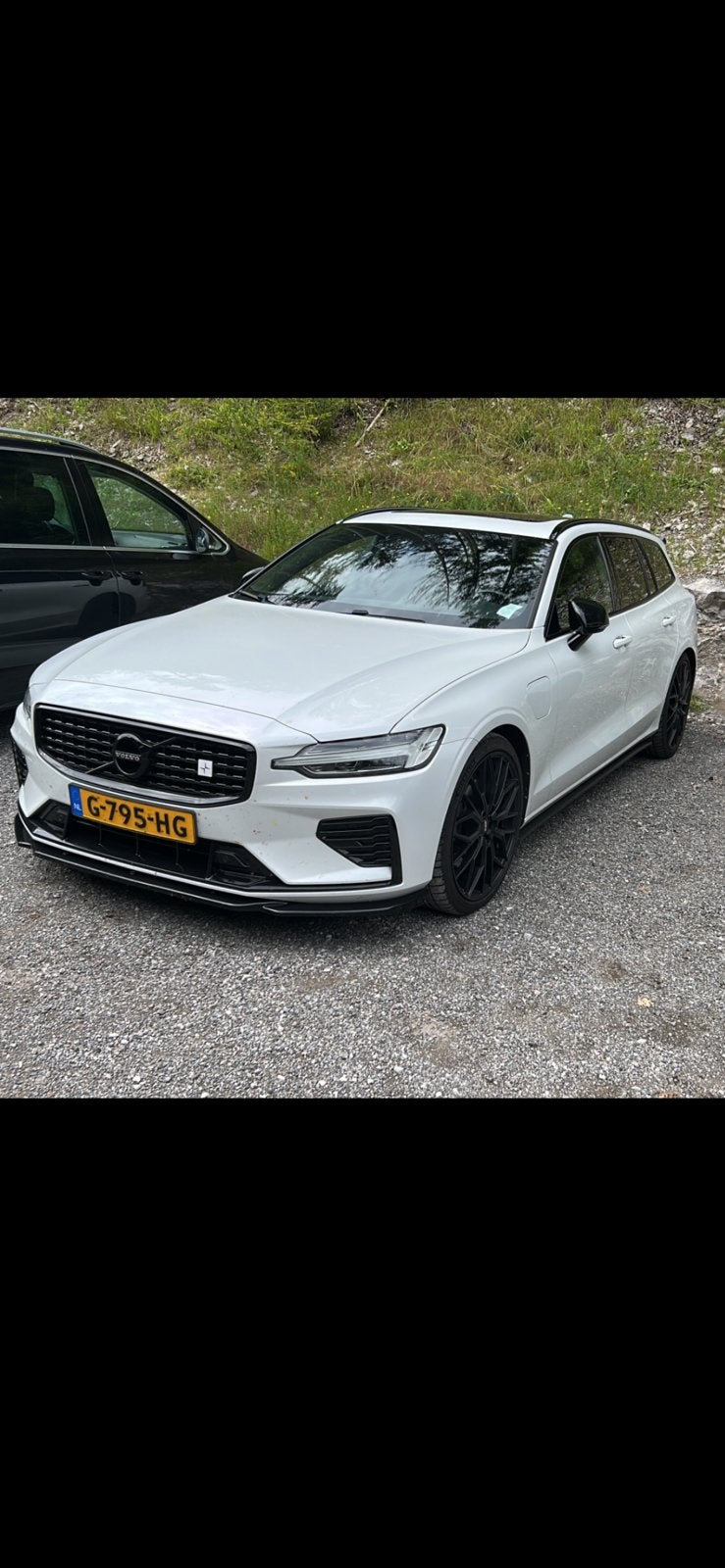 Volvo V60 T8 Twin Engine 390pk AWD 2019 parelmoer wit, Auto's, Automaat, Wit, Vierwielaandrijving, 129 €/maand