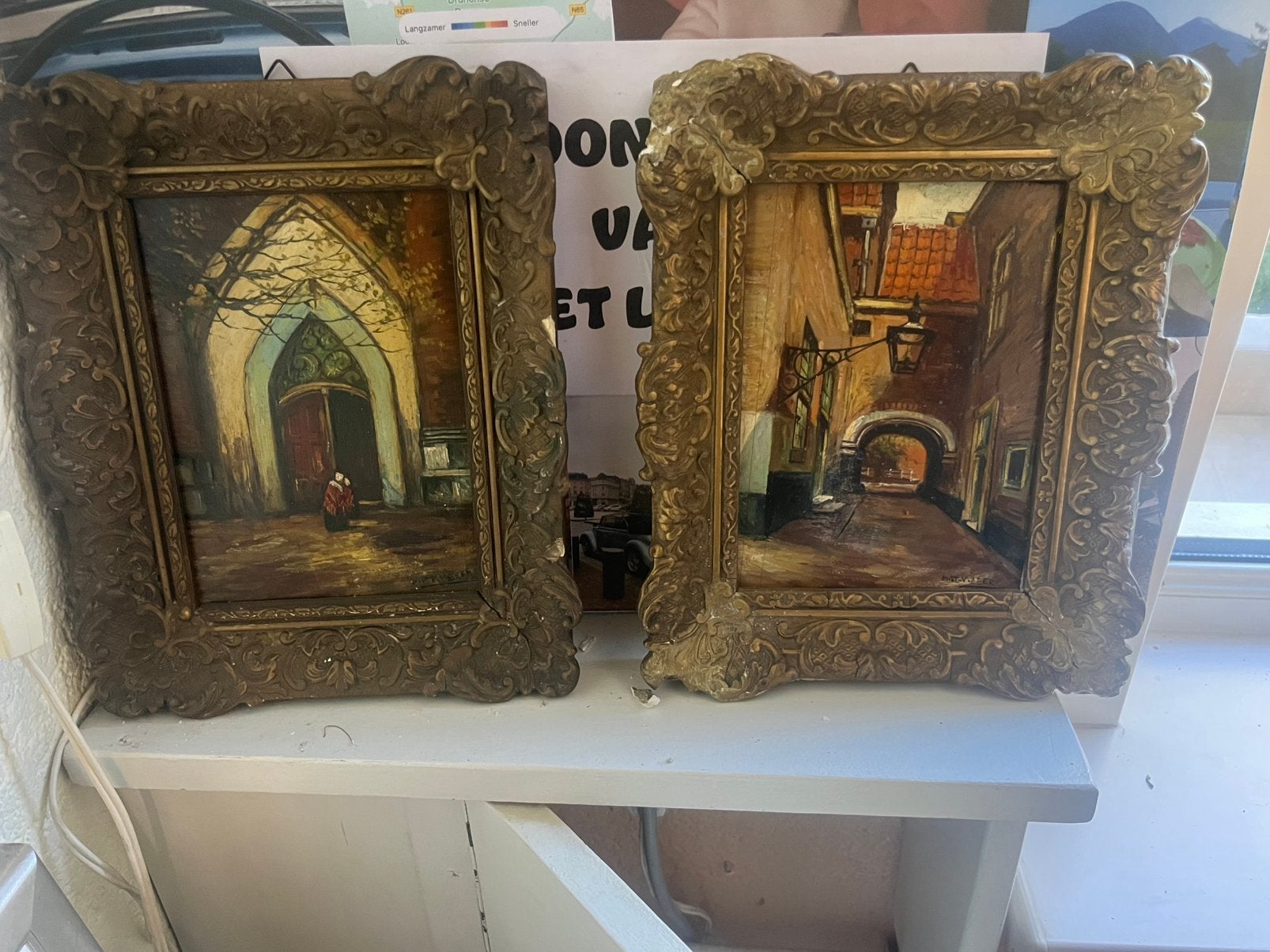 2 schilderijtjes op hout Piet van Beek, Ophalen
