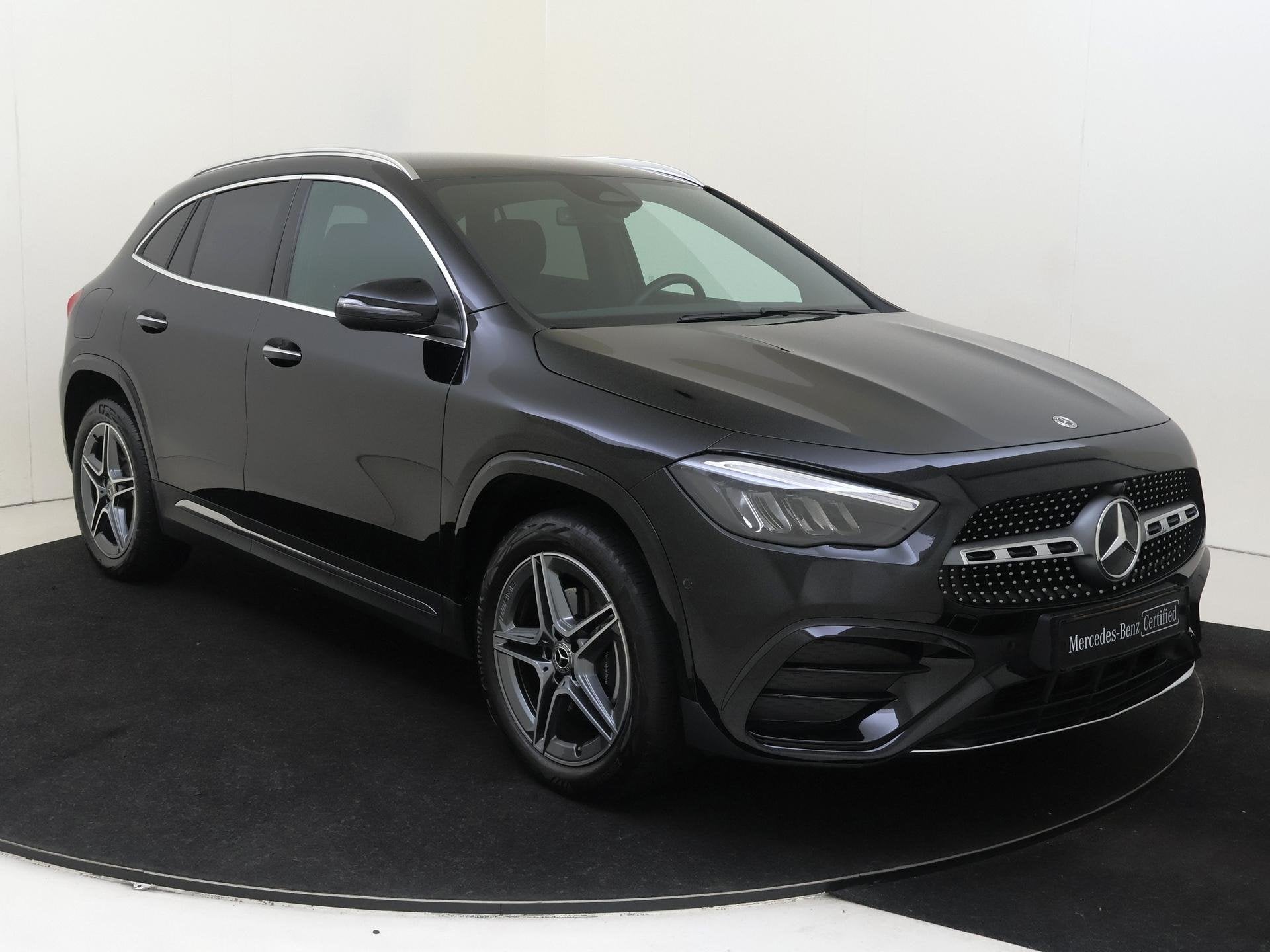 Mercedes-Benz GLA-klasse 250 e Star Edition AMG Line / 19"/, Auto's, 16 kWh, Zwart, Bedrijf, Hybride Elektrisch/Benzine