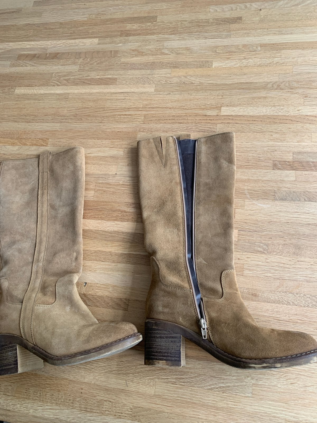 Suède laarzen met hak, licht bruin, weinig gedragen,, Hoge laarzen, Verzenden, Beige, Gedragen