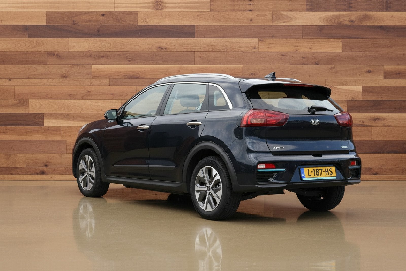 Kia e-Niro DynamicLine 39 kWh | SOH 100%| 3FASE (bj 2021), Dealer onderhouden, 136 pk, Gebruikt, Met garantie (alle)