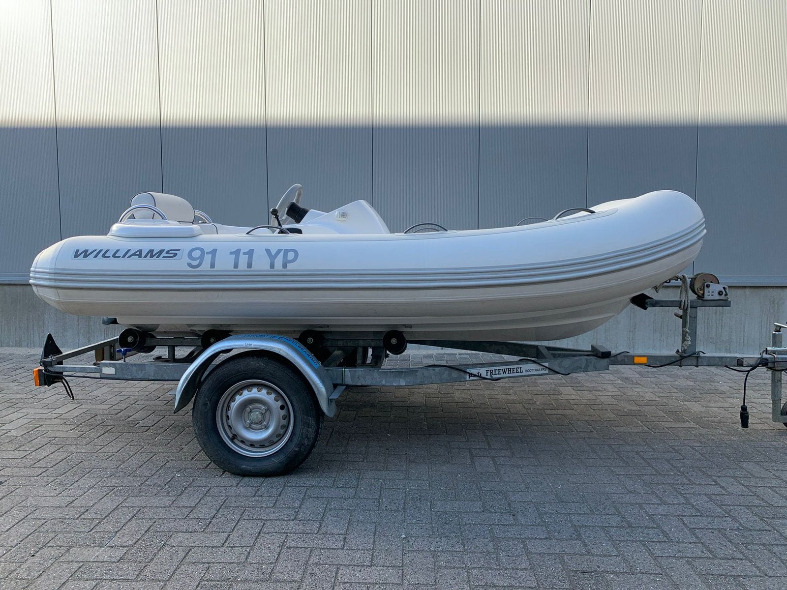 Williams 325 turbojet jet 2009 met trailer 100pk, Ophalen, Zo goed als nieuw, Benzine, Overige materialen