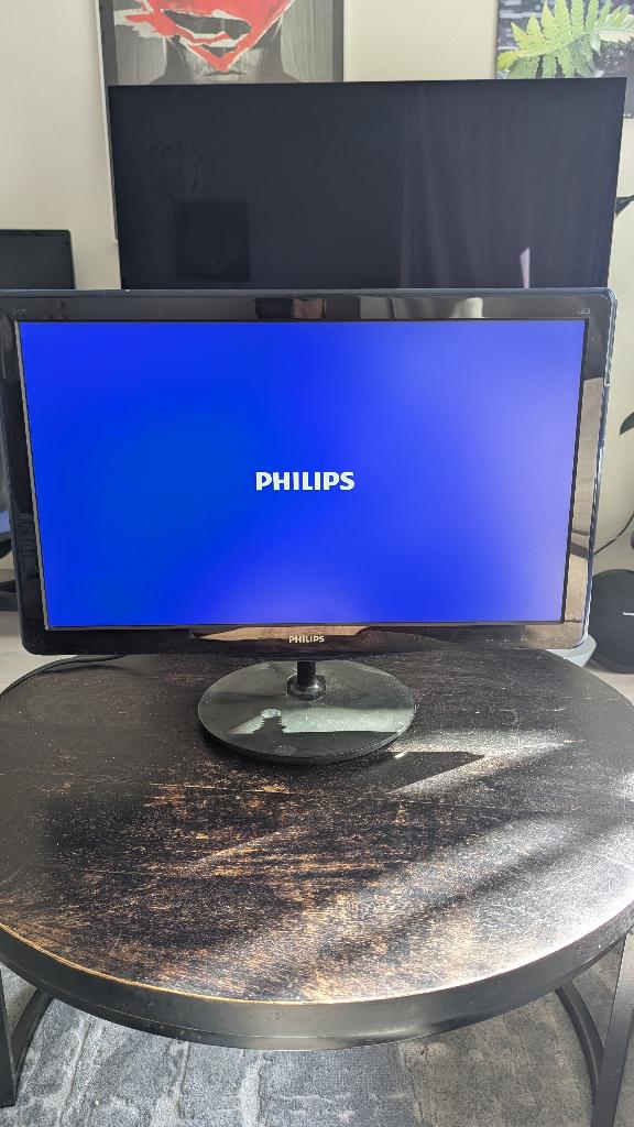 Philips monitor 247E3L, Computers en Software, Monitoren, Ophalen, Full HD, 60 Hz of minder, DVI