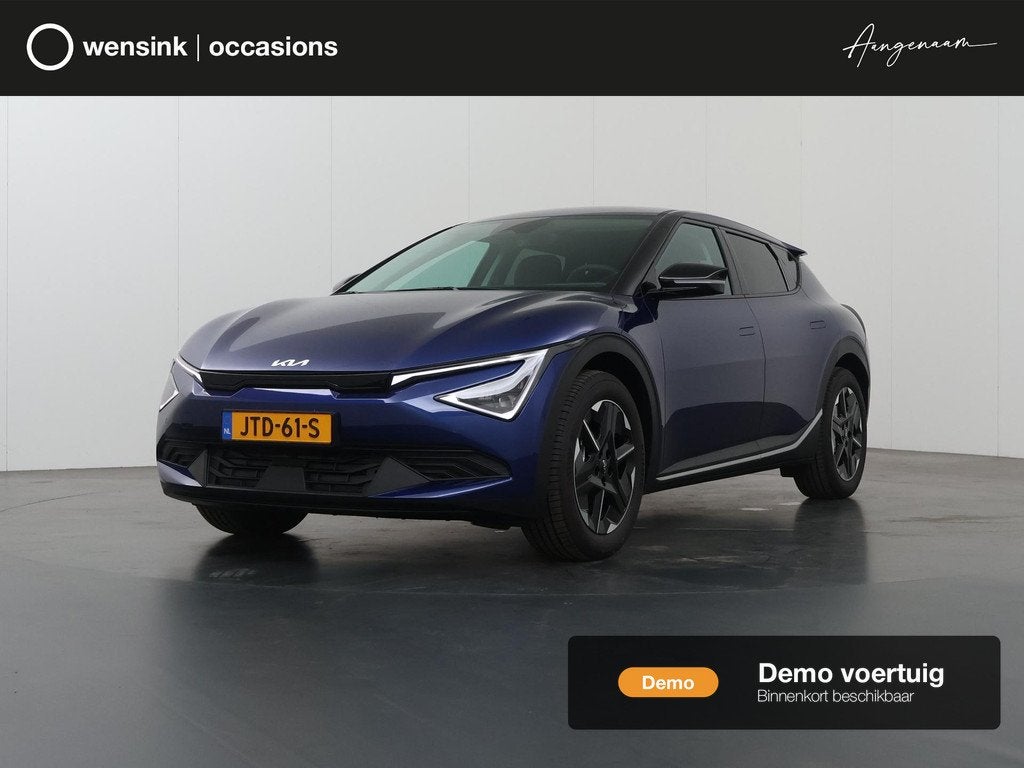 Kia EV6 Light Edition 63 kWh | Stoelverwarming | Adaptieve c, Automaat, Achterwielaandrijving, Blauw, Leder en Stof