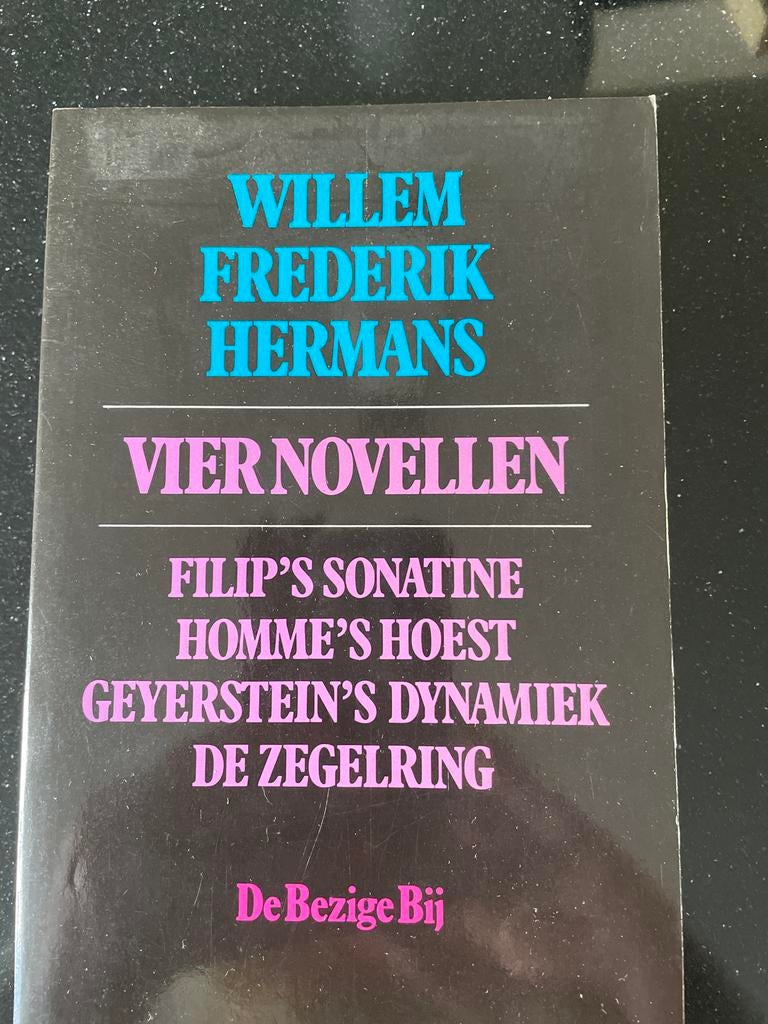 Willem Frederik Hermans - Vier novellen, Ophalen of Verzenden, Zo goed als nieuw, Willem Frederik Hermans