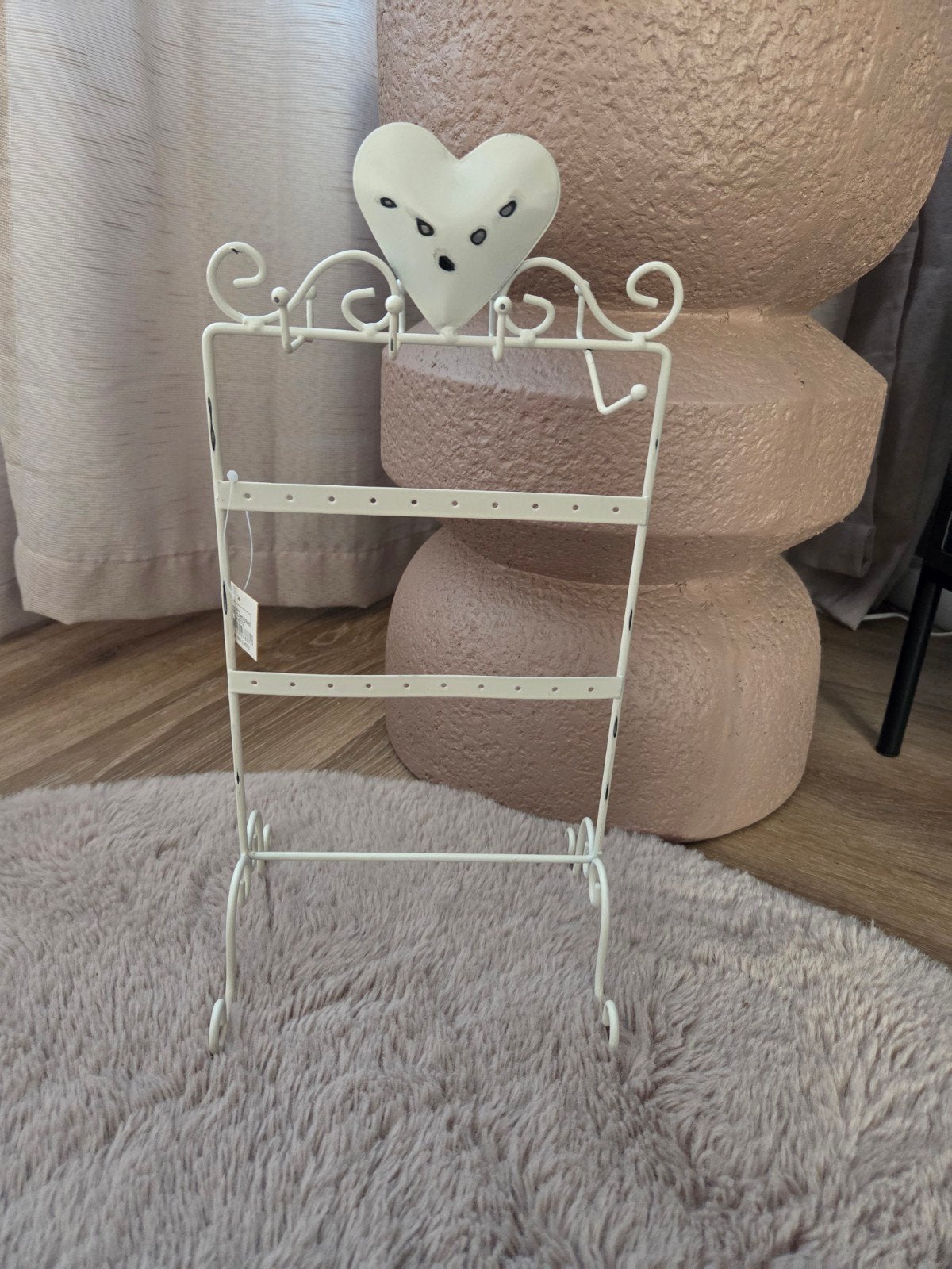 Wit metalen sieradenrekje met hartje, Sieraden, Tassen en Uiterlijk, Overige Accessoires, Ophalen of Verzenden, Gebruikt