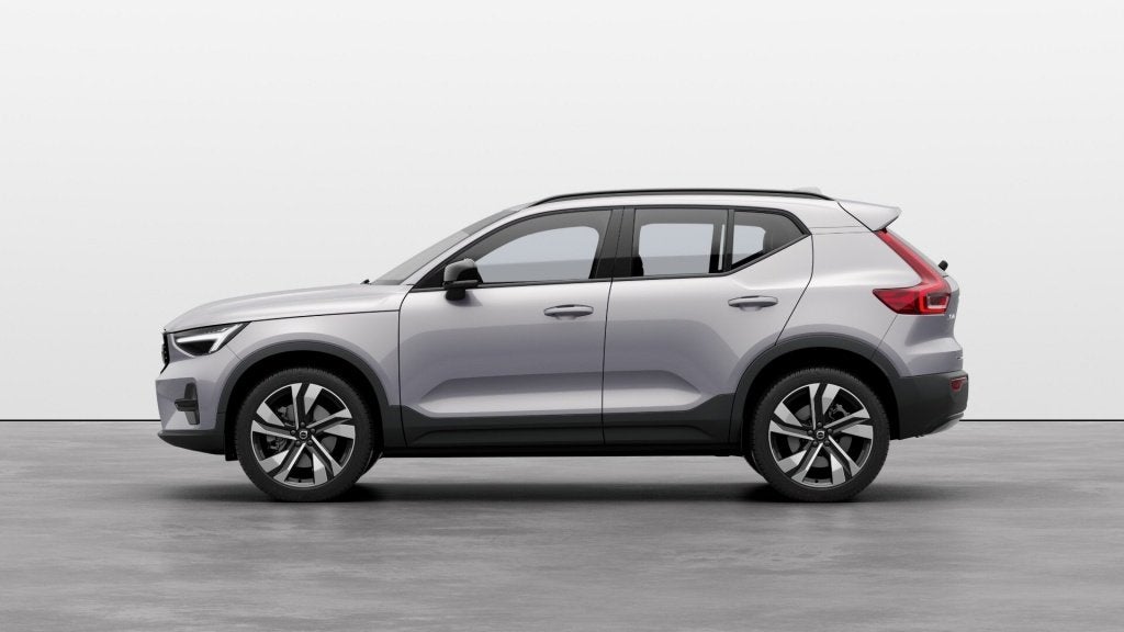 Volvo XC40 2.0 B4 Plus Dark | TE BESTELLEN! (bj 2026), Auto's, Automaat, Dealer onderhouden, 4 cilinders, Nieuw