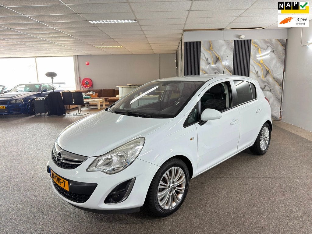 Opel Corsa 1.4-16V Cosmo Apk Nieuw,Clima,Cruise,Navi,Bluetoo, Voorwielaandrijving, Euro 5, Gebruikt, 4 cilinders