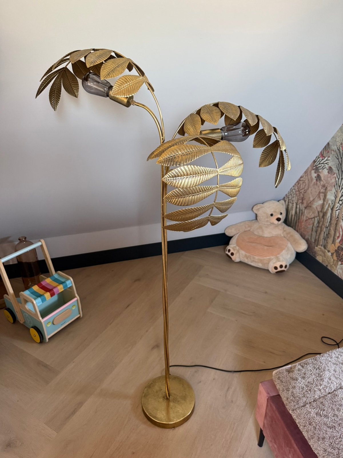 Messing kleurige lamp, model Palm, met voetschakelaar, Ophalen, Zo goed als nieuw, Metaal, 100 tot 150 cm