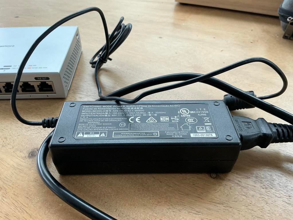 Ubiquiti UniFi Switch 8 (US-8) met PoE-uitgang, Ophalen of Verzenden, Gebruikt