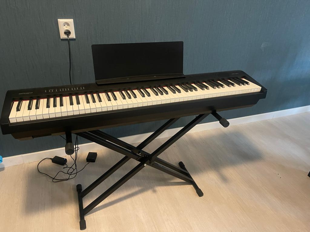 Roland digitale piano FP-30, Muziek en Instrumenten, Piano's, Nieuw, Piano, Zwart, Digitaal, Ophalen of Verzenden