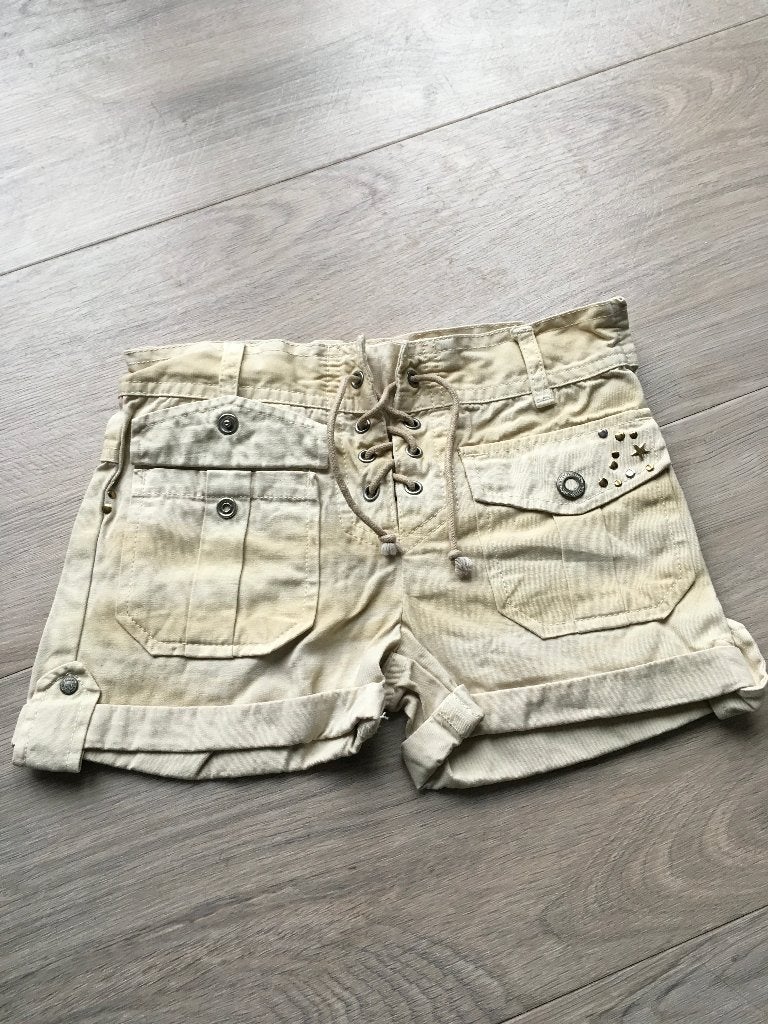 MUY MALO korte broek nieuwstaat maat 116 D15, Broek, Meisje, Ophalen of Verzenden, Zo goed als nieuw