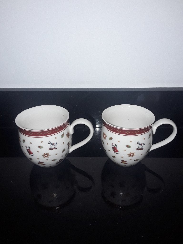 2 Villeroy en boch kerstmokken, Verzenden, Zo goed als nieuw, Porselein, Kop en/of schotel