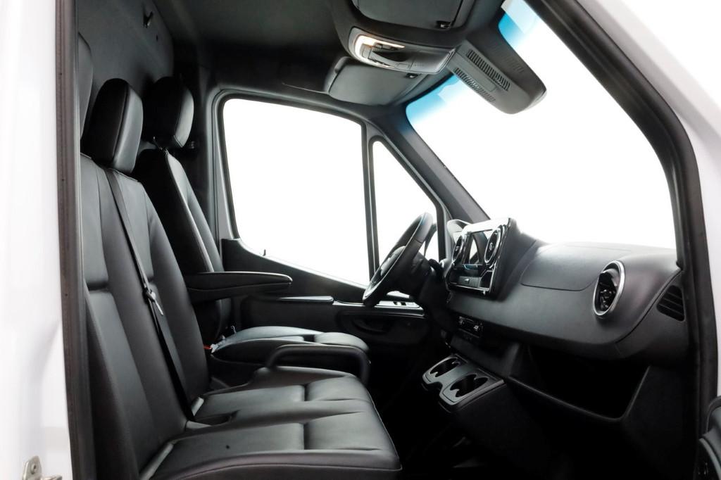 Mercedes-Benz Sprinter 317 CDI 170pk RWD 9G Automaat L3H2 Ma, Auto's, Automaat, Achterwielaandrijving, Gebruikt, Euro 6