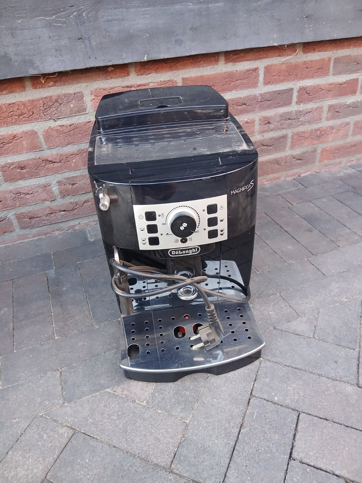 Delonghi Koffiezetapparaat, Witgoed en Apparatuur, Ophalen, Gebruikt, Koffiemachine, Koffiebonen