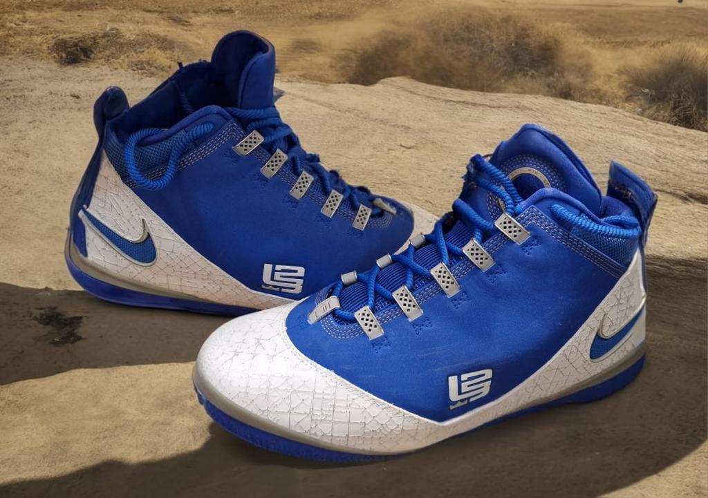 Mooie Nike LeBron James Sneakers - Blauw/Wit, Ophalen, Blauw, Nike, Sneakers of Gympen