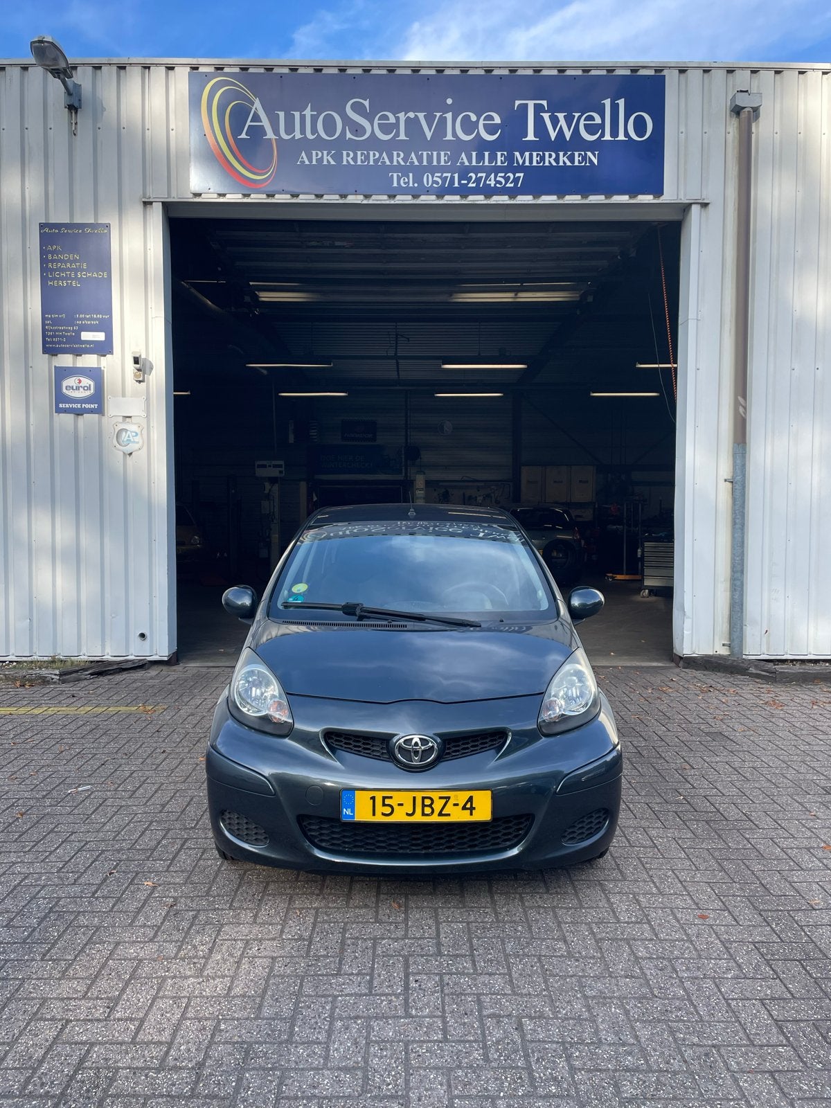 Toyota Aygo 1.0 12V Vvt-i 5DRS 2009 Grijs, Voorwielaandrijving, Stof, Zwart, 4 stoelen