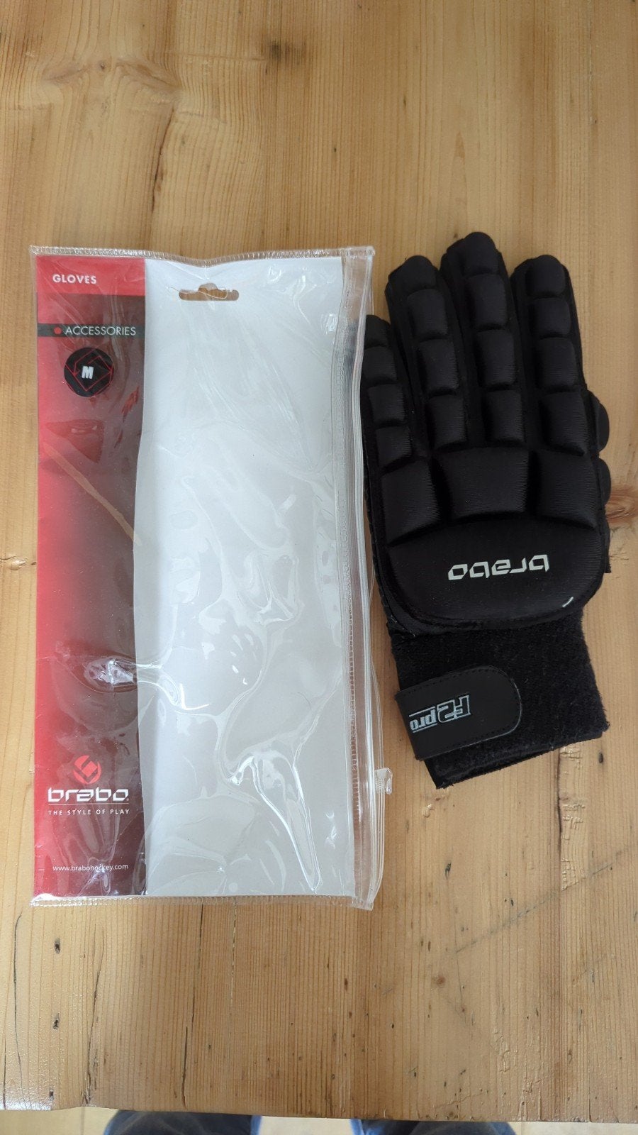 Brabo zaalhockey handschoen Maat M - Zo goed als nieuw, Ophalen of Verzenden, Zo goed als nieuw, Overige typen