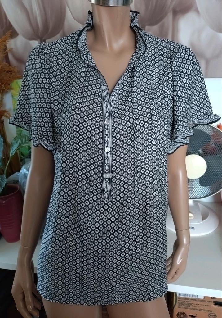 Mooie blouse van MAX STUDIO London maat 42, Max Studio London, Ophalen of Verzenden, Zo goed als nieuw, Maat 42/44 (L)
