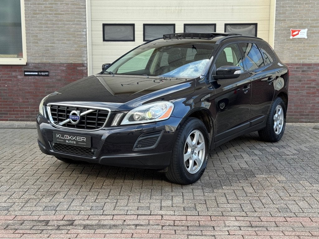 Volvo XC60 2.4 D5 AWD Summum Panodak Camera Navigatie Stoelv, Zwart, Automatische klimaatregeling, Leder, Bedrijf