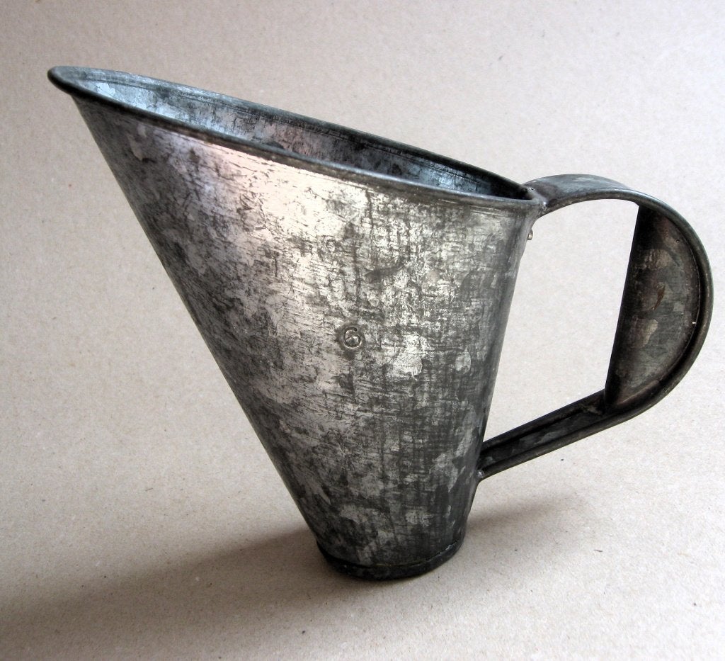 Vintage zinken korenmaat/concha voor graan of bonen, Antiek en Kunst, Antiek | Keukenbenodigdheden, Ophalen of Verzenden