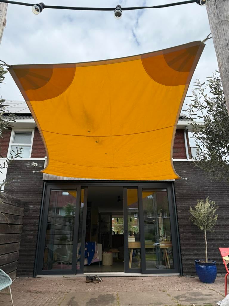 Tarp van zeildoek WeatherMAX80 (~15m2 trapezium formaat), Tuin en Terras, Ophalen of Verzenden, Gebruikt