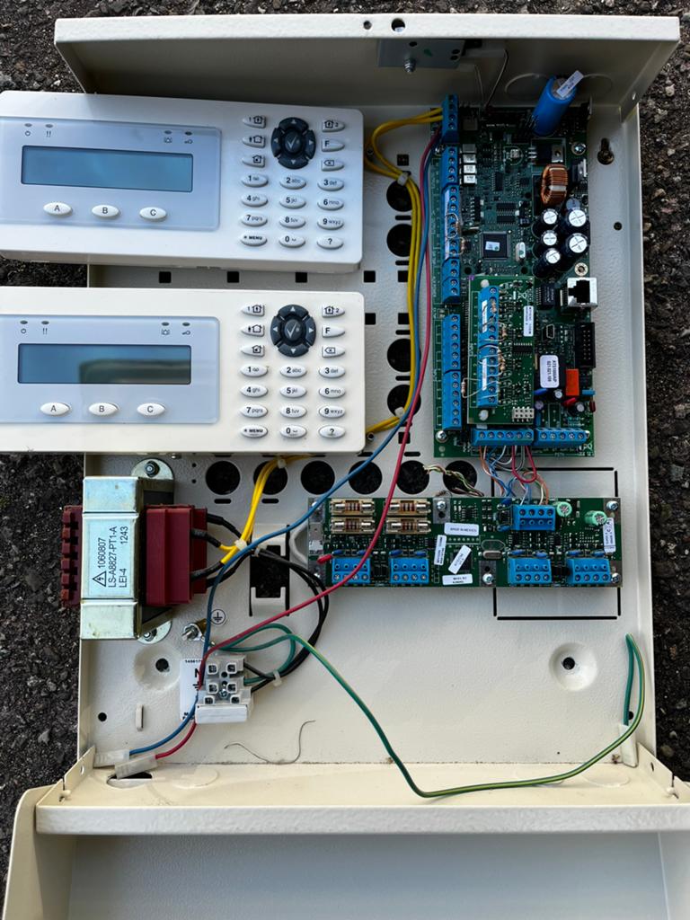 Aritech ATS alarm, Ophalen of Verzenden, Zo goed als nieuw, Compleet systeem