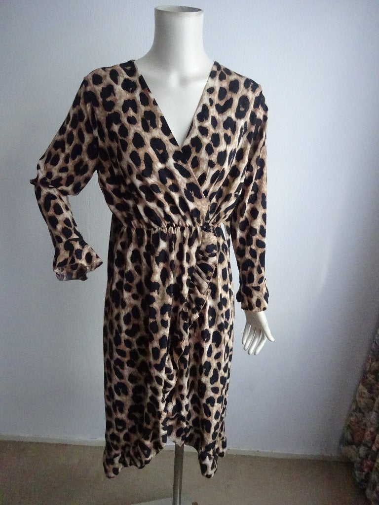 Venessa Nucci jurk mt 38, Maat 38/40 (M), Venessa Nucci, Zo goed als nieuw, Onder de knie
