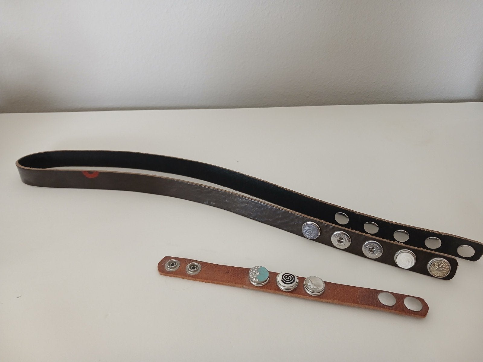 Noosa armband en riem met 6 studs., Ophalen of Verzenden, Zo goed als nieuw, Bruin, Leer