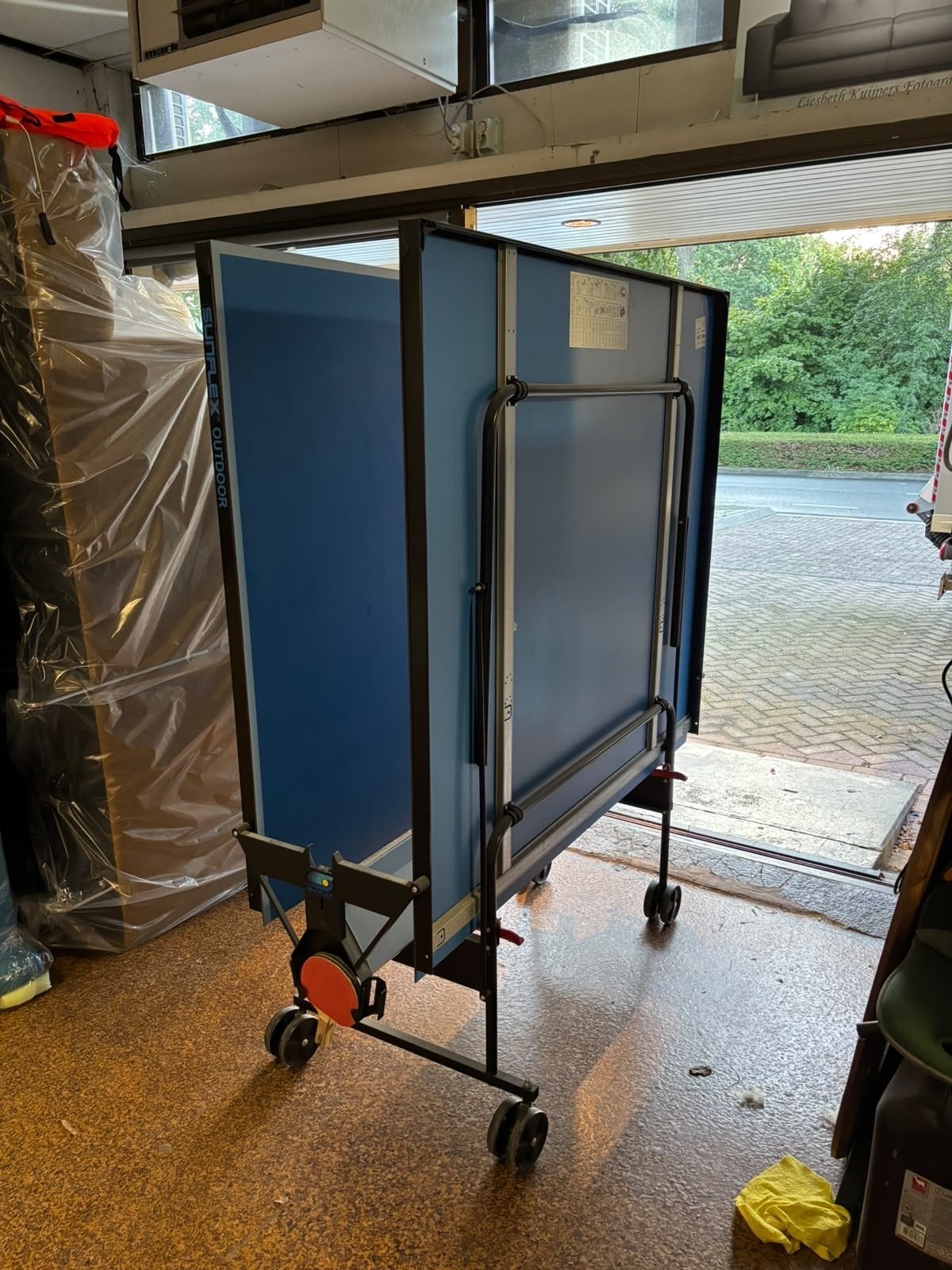Tafeltennistafel, Sport en Fitness, Ophalen, Zo goed als nieuw, Tafel Outdoor, Inklapbaar
